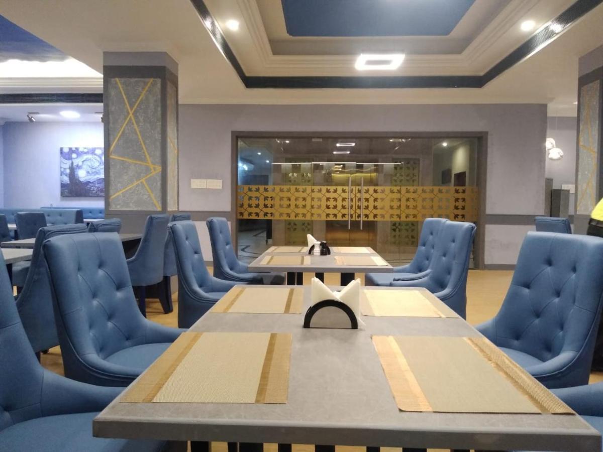 Zip By Spree Hotels Surabi International Vellore Bagian luar foto