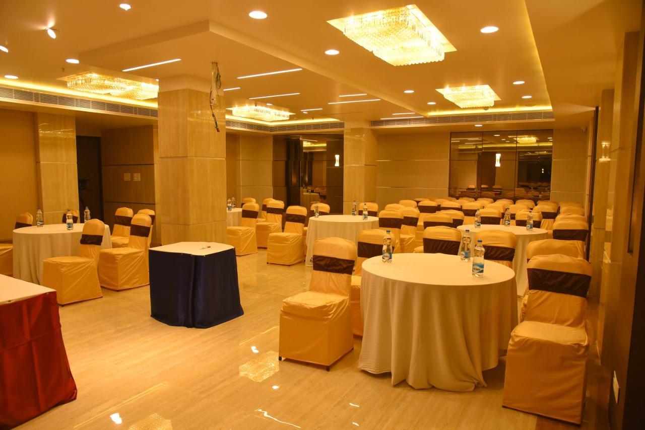 Zip By Spree Hotels Surabi International Vellore Bagian luar foto